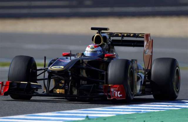 Meglepetés a jerezi Formula-1-es teszt harmadik napján