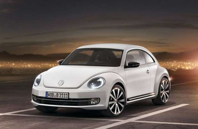 Bemutatkozott az új VW Beetle, 200 lóerős a legerősebb