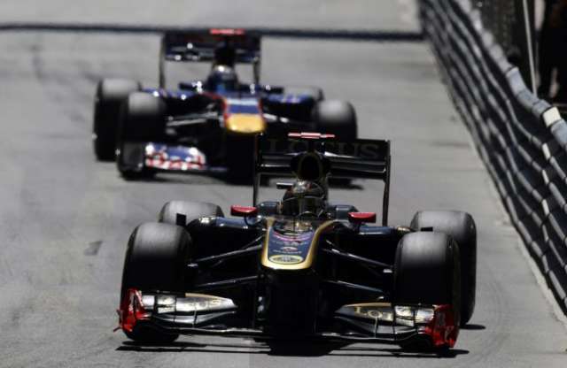 A Renault megfenyegette az FIA-t