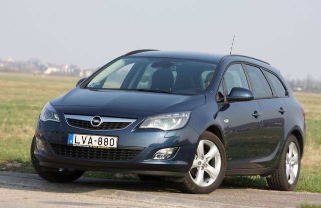 Személyautóból az Opel adott el legtöbbet idén