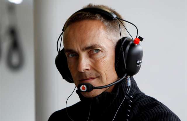 A McLaren csapatvezetőjének távozását követelik