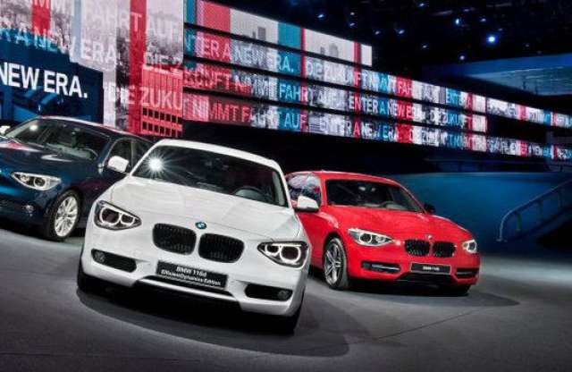 A BMW is bemutatta grandiózus frankfurti standját