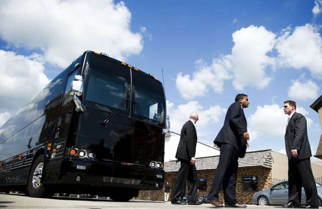 Barack Obama luxusbusszal jár