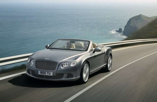 Izmosabb külsővel érkezik a Bentley Continental GTC