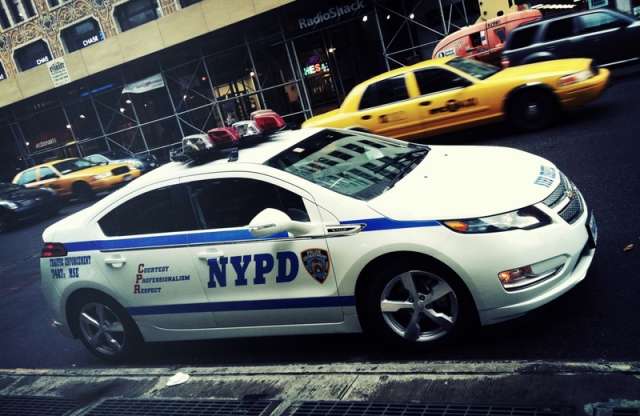 Hibrid rendőrautó New Yorkban