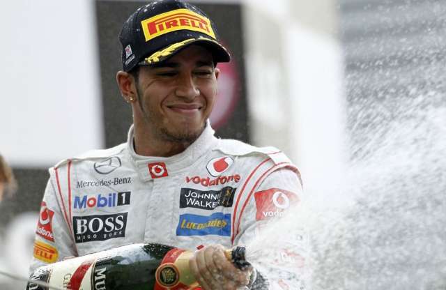 Hamilton nyerte az Abu Dhabi Nagydíjat
