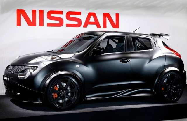 Nissan Juke-R: karosszéria-építés