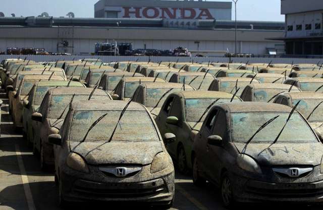 Thaiföld, Honda-gyár: tájkép vihar után