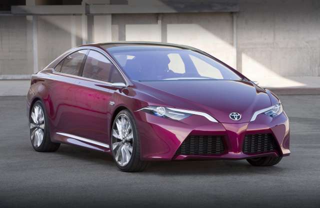 Toyota NS4: Prius konkurens házon belül