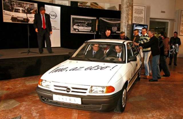 Hazalátogat a legelső Opel Astra