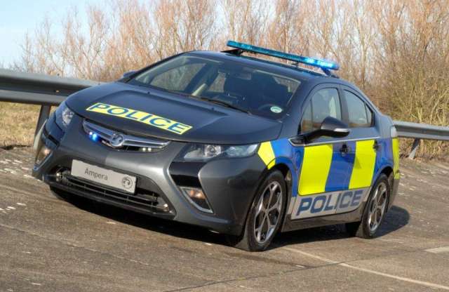 Az angol zsarukat is felvillanyozná a Vauxhall