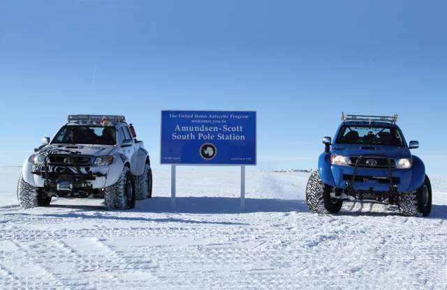 Antarktiszra zarándokolt a Toyota Hilux
