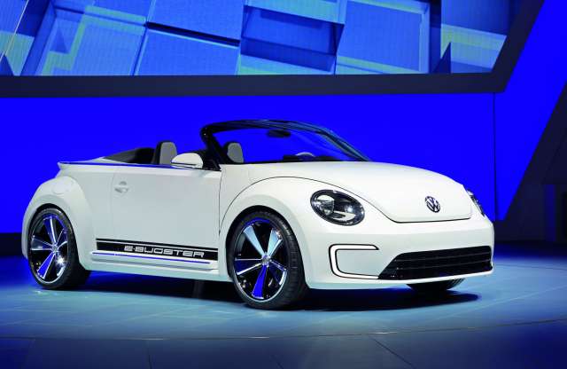 Tető nélküli elektromos Volkswagen Beetle Pekingben