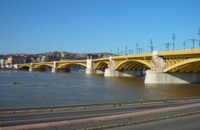 Dugódíj után a hídpénz is felmerült Budapesten