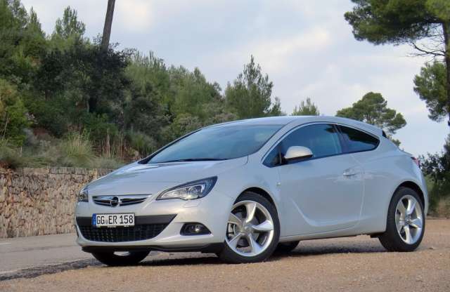 Milyen az Opel Astra GTC? A SportVerda nem csak saját véleményét mondja