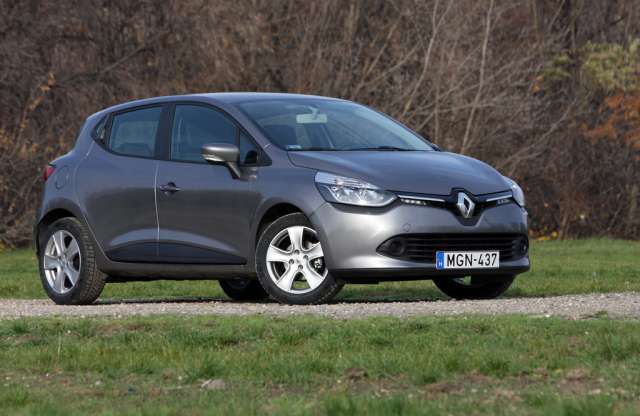 Renault Clio 0.9 TCe Expression teszt