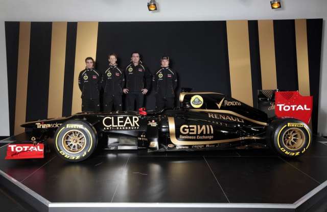 Grosjean marad a Lotusnál, Chilton a Marussia újonca