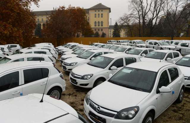 26%-kal kevesebb új autó fogyott, mint 2012 januárjában