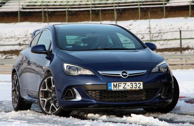 Opel Astra OPC teszt