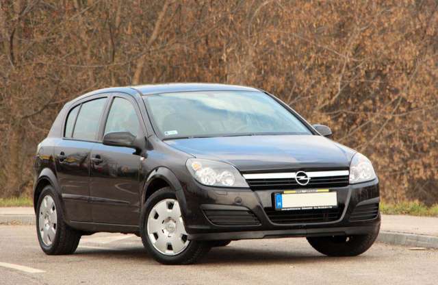 Opel Astra H 1.4 Enjoy, 2005 - használtteszt