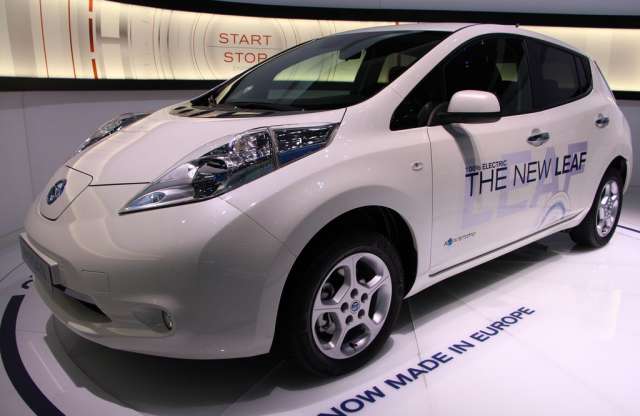Több mint 100 változással jön az európai Nissan Leaf