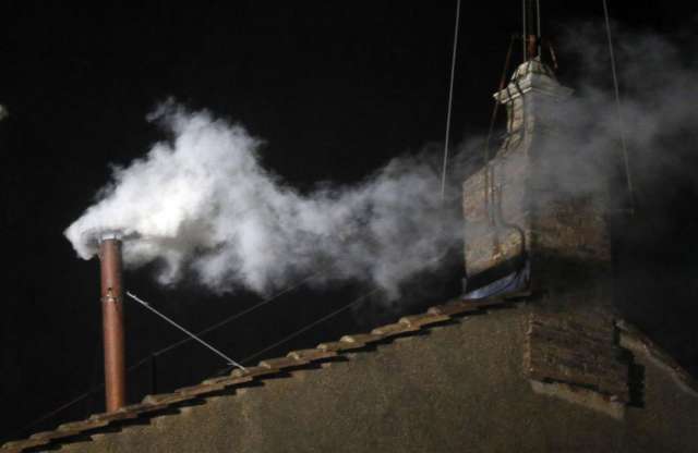 Vatikáni fehér füst á la Citroën