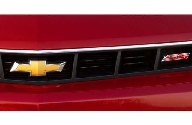 Első ízelítő fotón a faceliftes Chevrolet Camaro