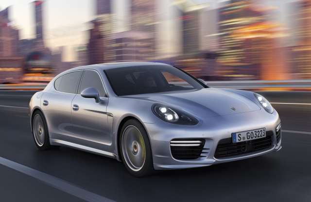 Ránézésre alig, de sokat változik a Porsche luxusautója